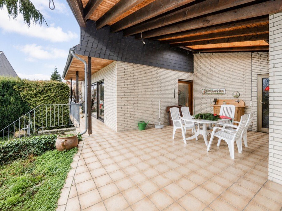 Die Terrasse im EG Mehrfamilienhaus M�nchengladbach