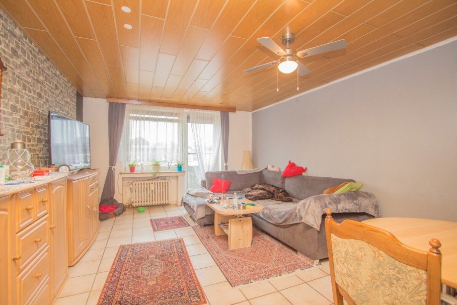 Das Wohnzimmer im OG Mehrfamilienhaus M�nchengladbach / M�nchengladbach-Neuwerk