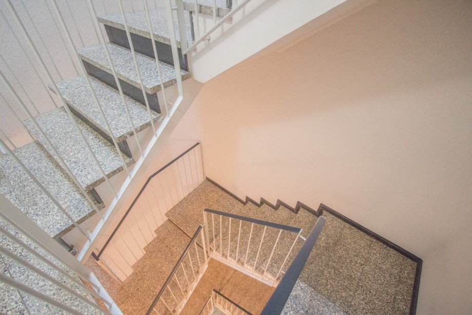 Treppenhaus Etagenwohnung Neuss / Allerheiligen