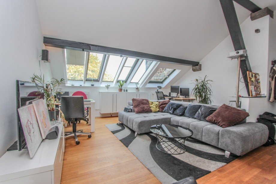 Wohnzimmer Etagenwohnung Bonn / P�tzchen/Bechlinghoven