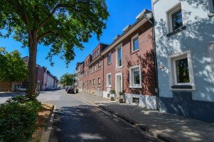 Hauptbild Renovierte 2-Zimmer-Dachgeschosswohnung in M�nchengladbach