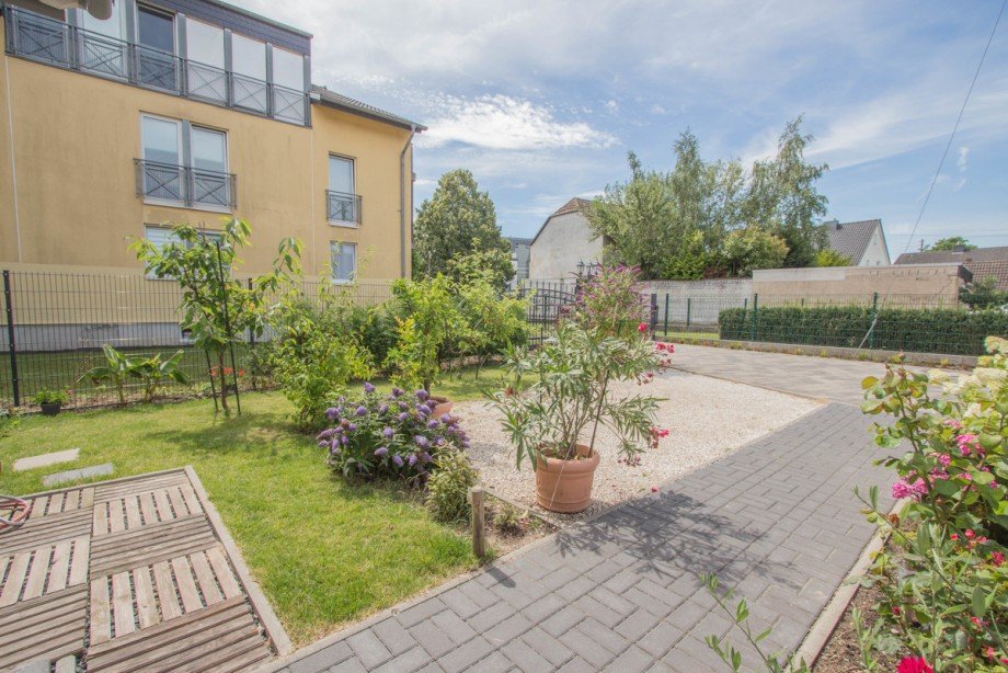 Stellplatz vor dem Haus Einfamilienhaus Korschenbroich