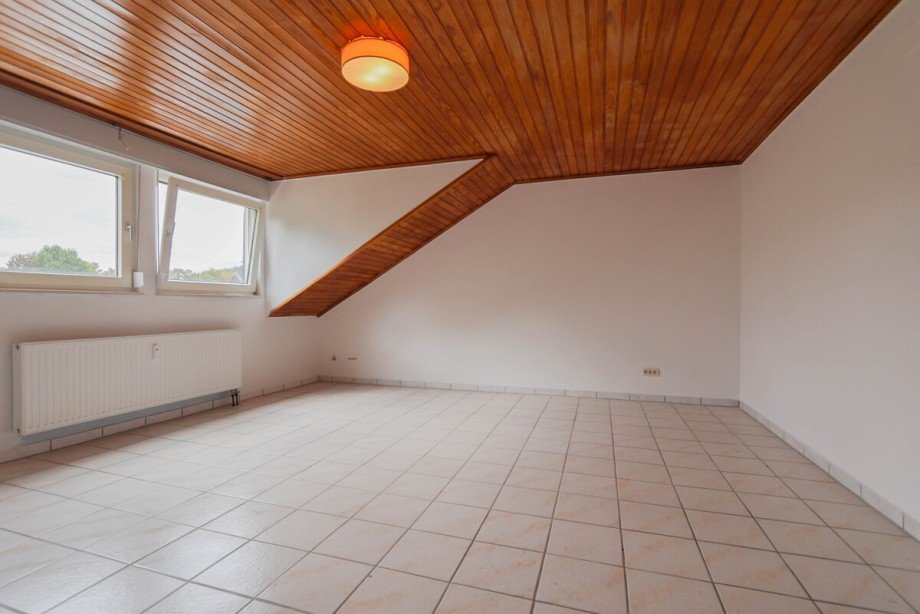 Das Wohnzimmer Dachgeschosswohnung Kaarst / B�ttgen
