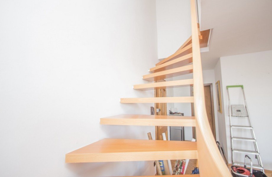 Treppenaufgang Erdgeschosswohnung Korschenbroich