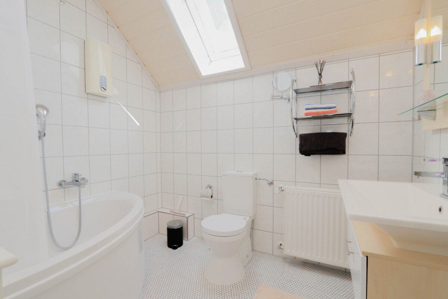 Das Badezimmer im OG Einfamilienhaus Korschenbroich / Pesch