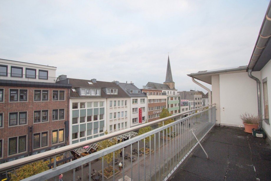 Der Balkon der Wohneinheit 4 Haus M�nchengladbach