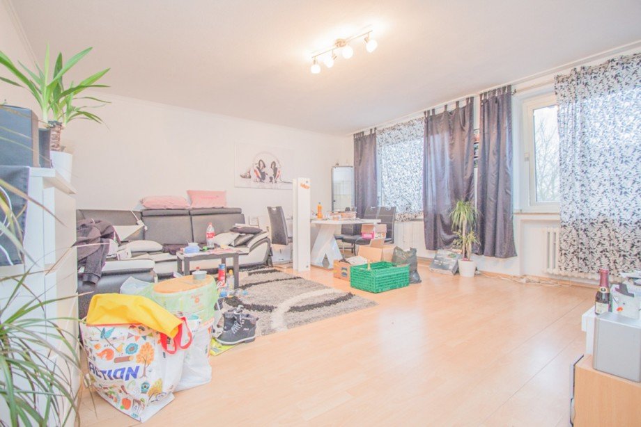 Wohnzimmer - Einheit im 1 Obergeschoss mit ca. 81 m� Mehrfamilienhaus Korschenbroich