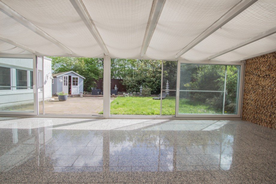 Wintergarten Zweifamilienhaus Neuss-Hoisten
