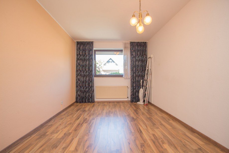 Schlafzimmer Doppelhaush�lfte M�nchengladbach / Giesenkirchen