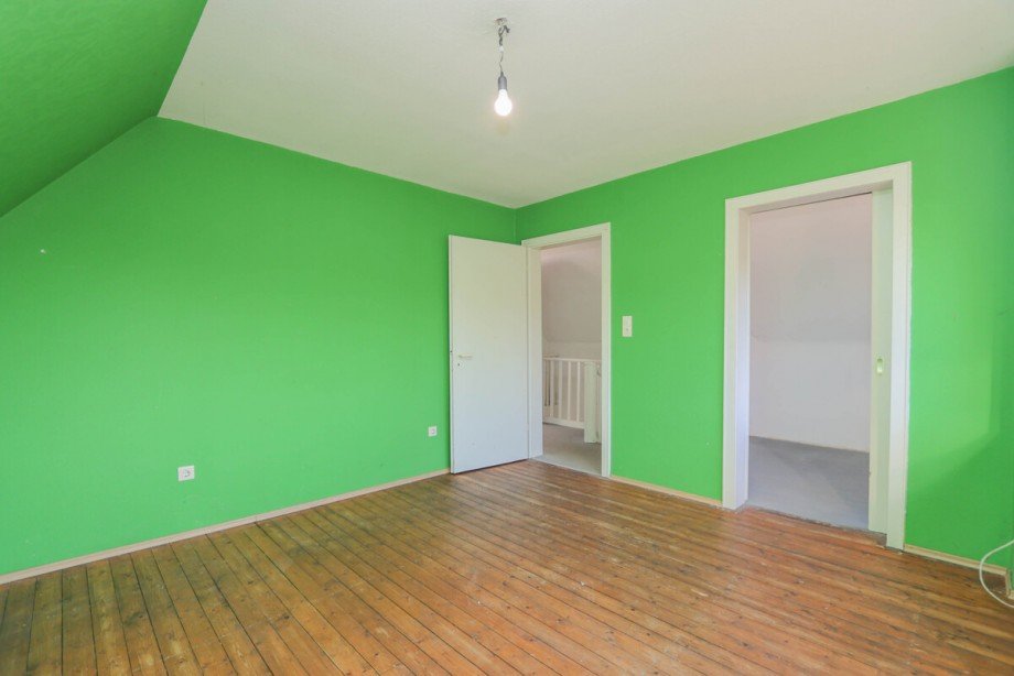 Das Schlafzimmer im DG Einfamilienhaus Korschenbroich / Neersbroich