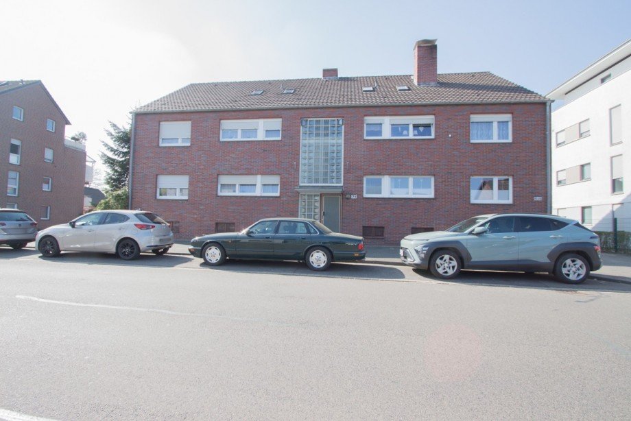Die Au�enansicht Dachgeschosswohnung Korschenbroich / Kleinenbroich