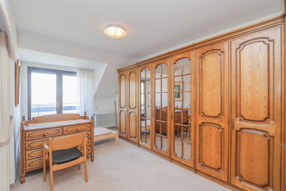 Das Ankleidezimmer im OG Doppelhaush�lfte Korschenbroich