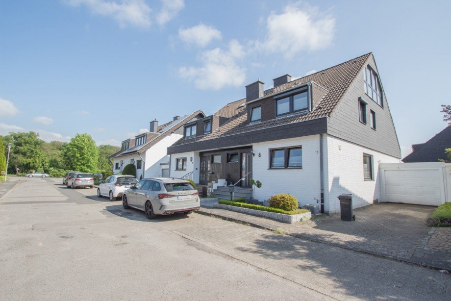 Lage Doppelhaush�lfte Korschenbroich