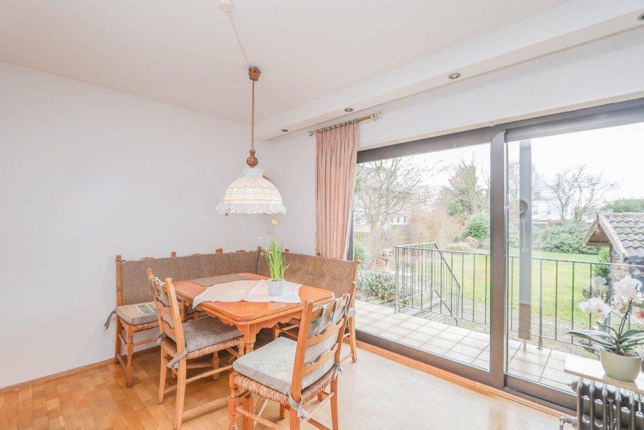 Der Wohn- und Essbereich im EG Mehrfamilienhaus M�nchengladbach