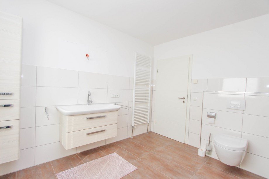 Badezimmer OG Einfamilienhaus Korschenbroich
