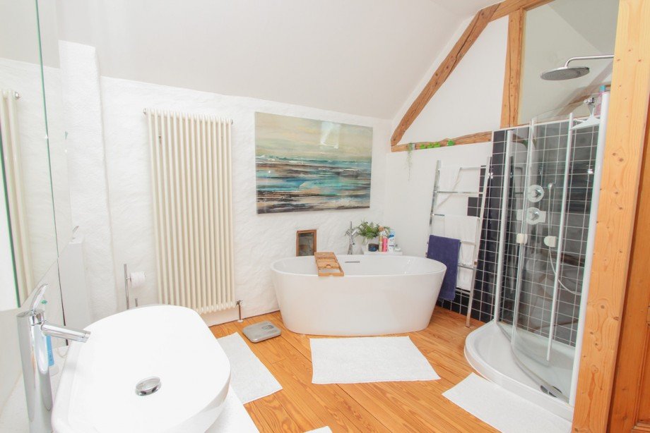 Badezimmer Haupthaus Einfamilienhaus Blankenheim