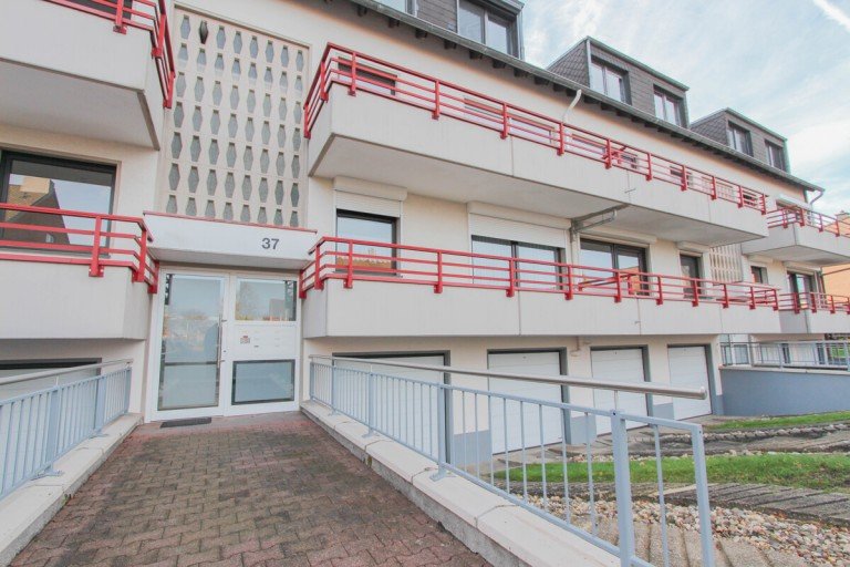 Die Au�enansicht Korschenbroich Etagenwohnung Lichtdurchflutete Eigentumswohnung mit zwei Balkonen in zentraler Lage von Kleinenbroich