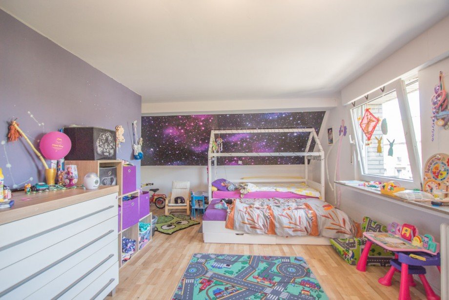 Kinderzimmer im Obergeschoss Doppelhaush�lfte Neuss / Holzheim