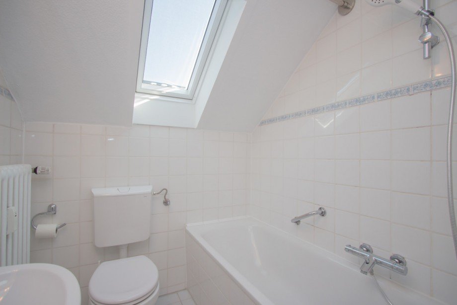 Das Badezimmer Dachgeschosswohnung Korschenbroich / Kleinenbroich