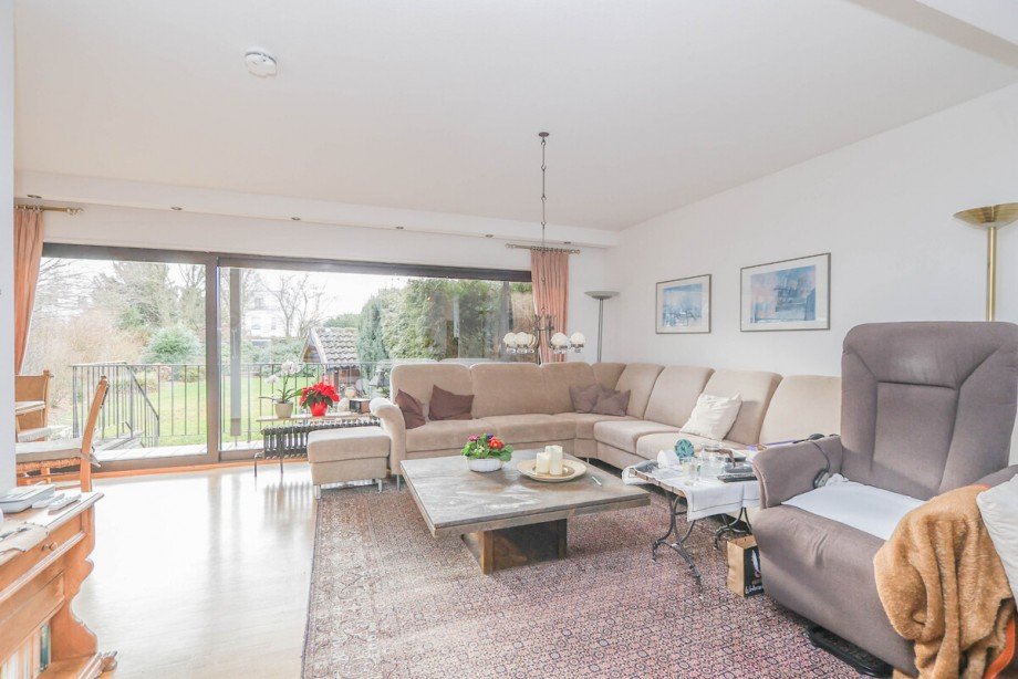 Der Wohn- und Essbereich im EG Mehrfamilienhaus M�nchengladbach