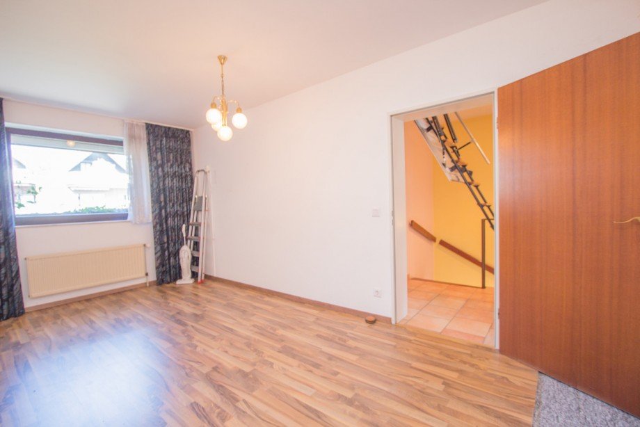 Schlafzimmer Doppelhaush�lfte M�nchengladbach / Giesenkirchen