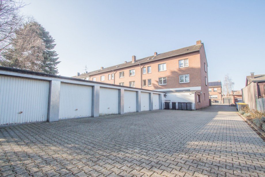 Garagenhof Mehrfamilienhaus Korschenbroich