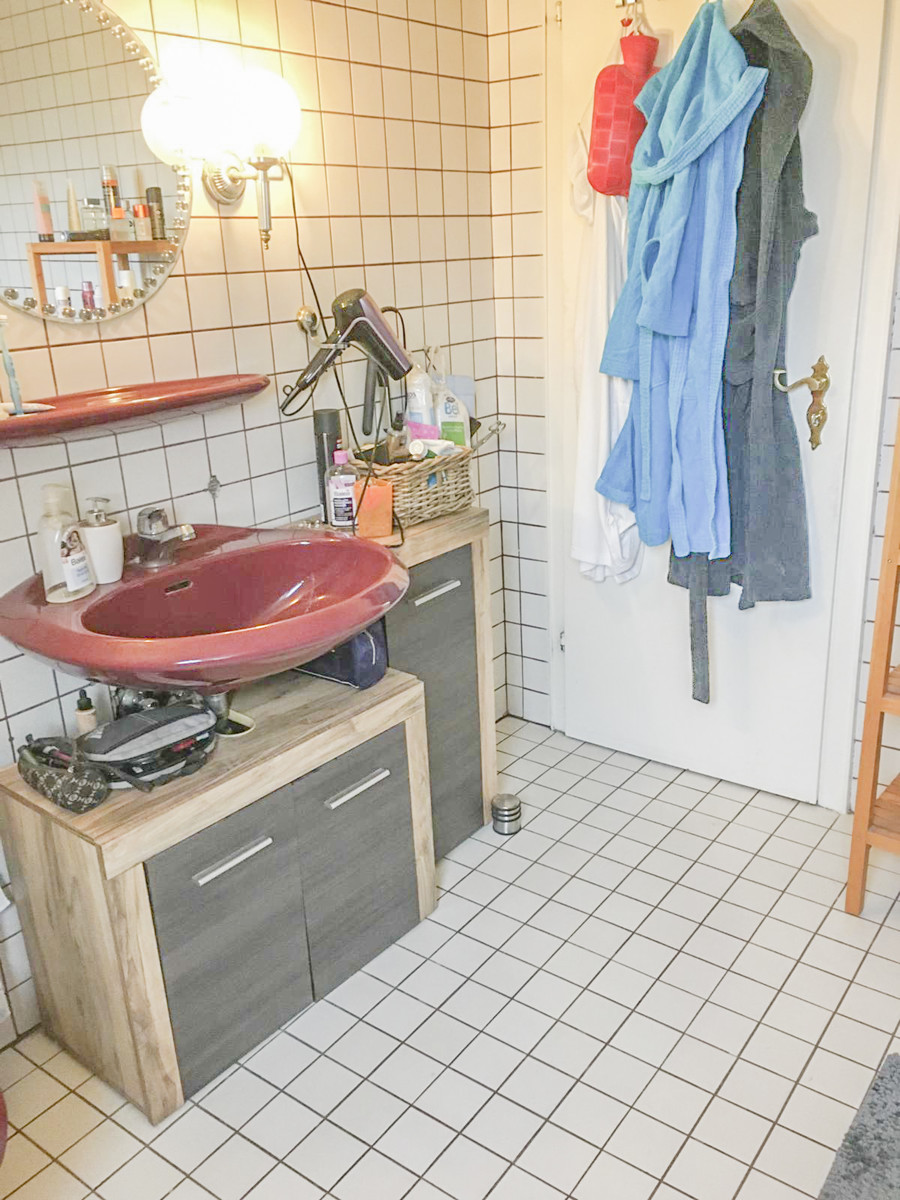 Badezimmer im OG Doppelhaush�lfte Korschenbroich / Kleinenbroich