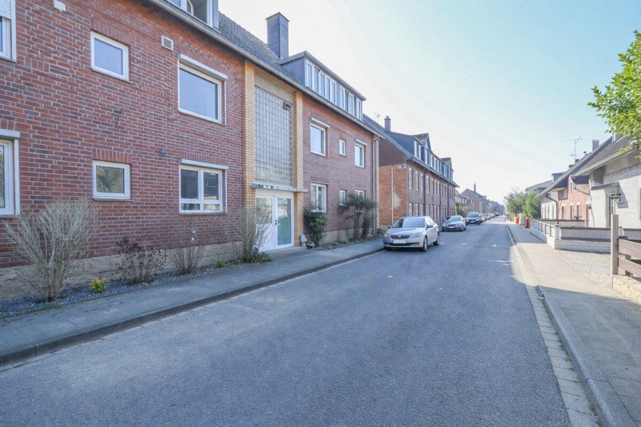 Die Au�enansicht Maisonettewohnung Korschenbroich / Glehn
