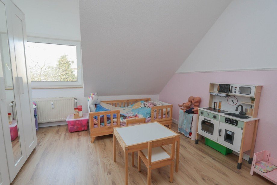Das Kinderzimmer/B�ro Dachgeschosswohnung M�nchengladbach