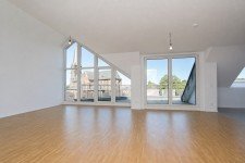 Hauptbild Sanierte, großzügige und lichtdurchflutete Dachgeschosswohnung in Korschenbroich-Glehn
