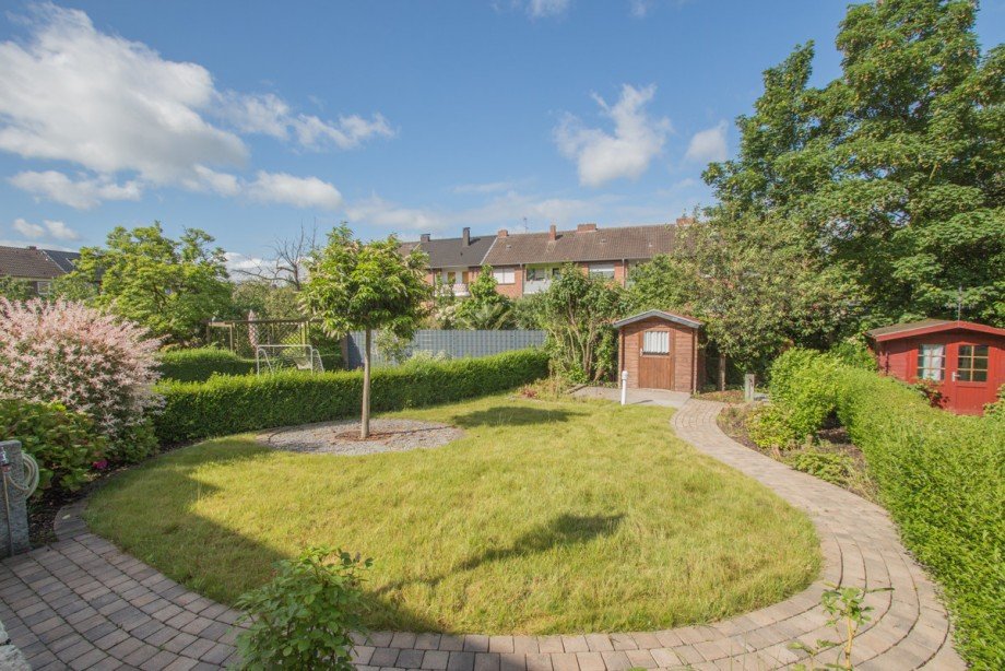 Gartenbereich Zweifamilienhaus Korschenbroich / Kleinenbroich