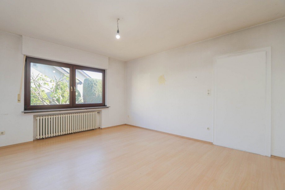 Das Wohnzimmer im EG Einfamilienhaus Korschenbroich / Neersbroich