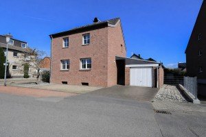 Hauptbild Modernisiertes Einfamilienhaus mit flexibler Nutzungsm�glichkeit als Zweifamilienhaus in Korschenbroich-Pesch