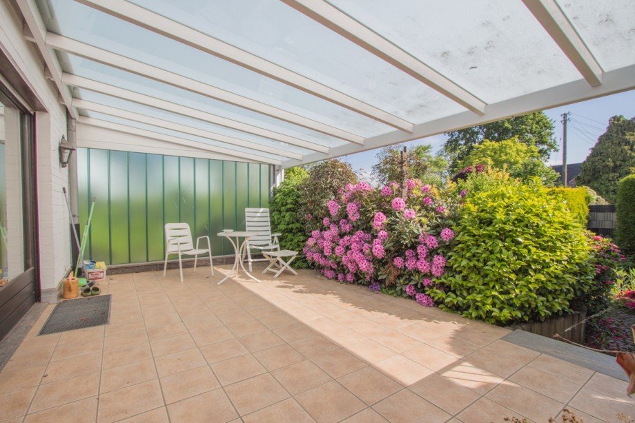 Terrasse Doppelhaush�lfte Korschenbroich