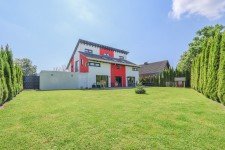 Hauptbild Exklusives Wohnen mit großzügigem Raumgefühl und schönem Garten in ruhiger Lage von Korschenbroich-Pesch