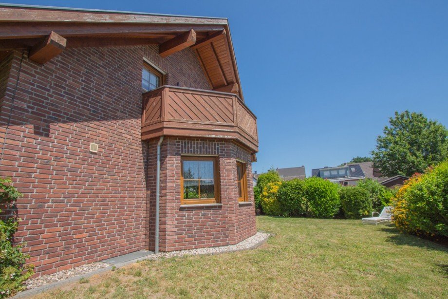 Gartenbereich Zweifamilienhaus Neuss