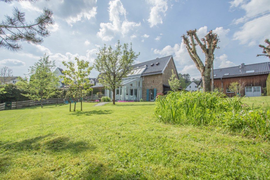 Gartenbereich Einfamilienhaus Blankenheim