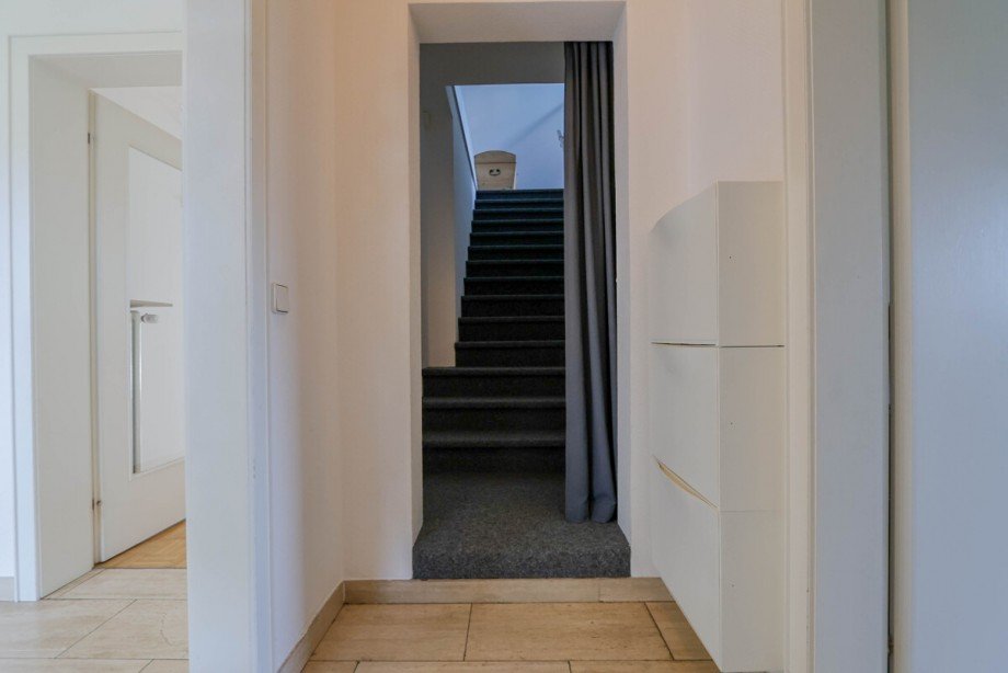 Der Zugang zum Dacheschoss Bungalow Korschenbroich