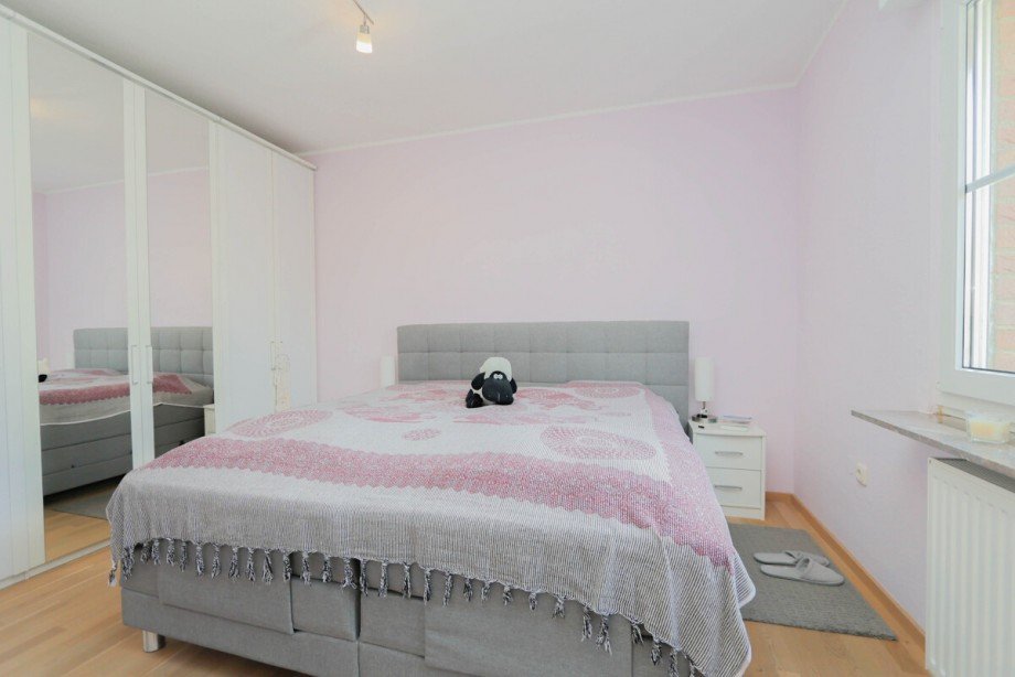 Das Schlafzimmer im EG Einfamilienhaus Korschenbroich / Pesch