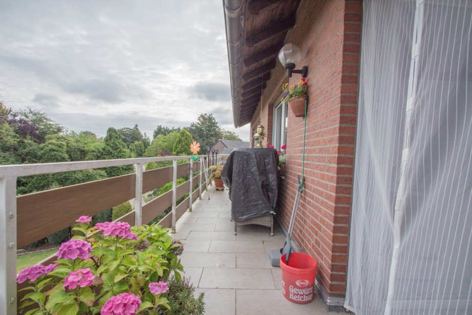 Balkon OG Zweifamilienhaus Korschenbroich