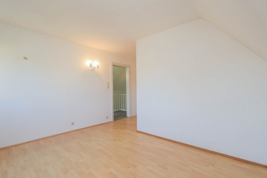 Das Kinderzimmer im DG Einfamilienhaus Korschenbroich / Neersbroich