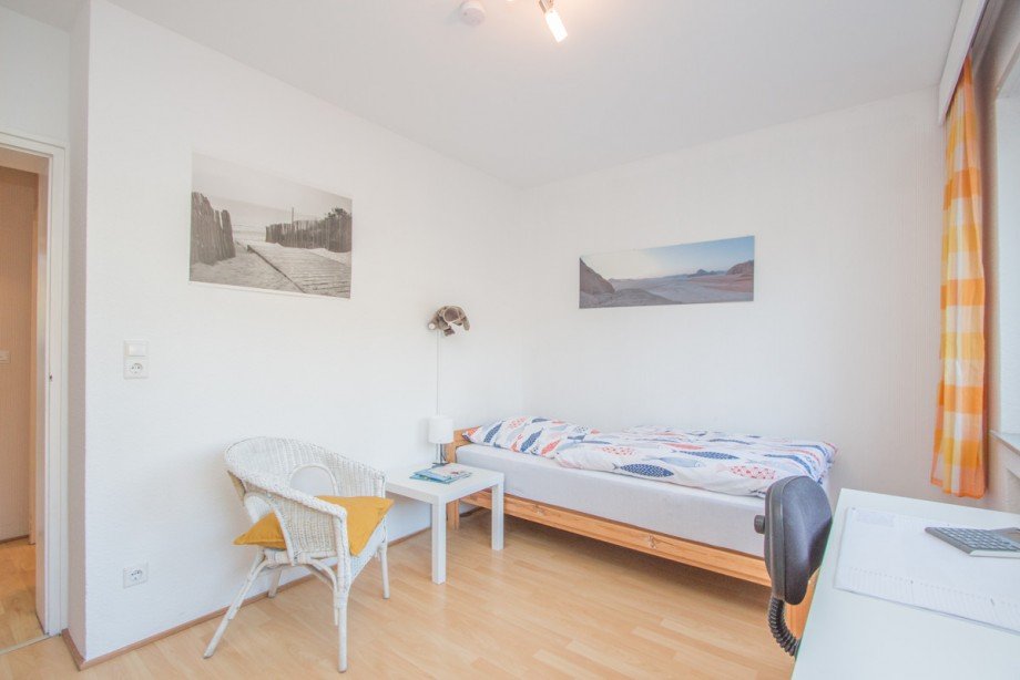 Kinder- / Arbeitszimmer im EG Zweifamilienhaus Neuss