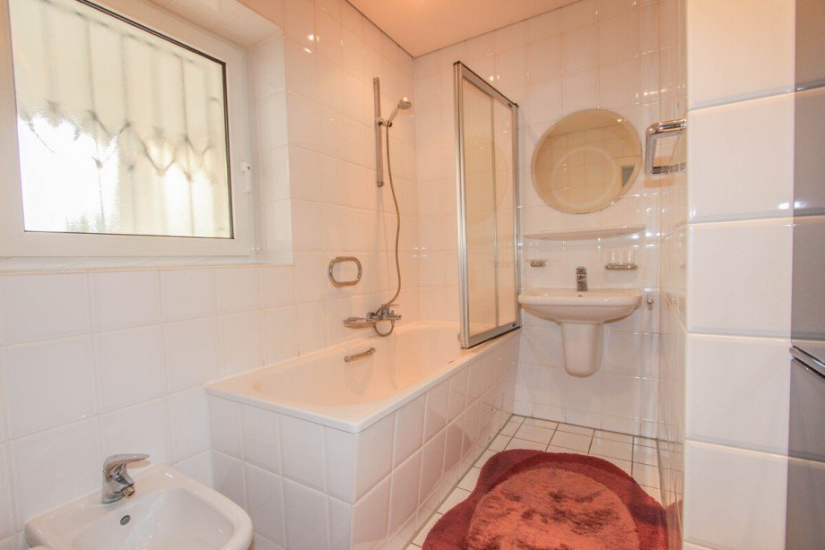 Das Badezimmer im EG Einfamilienhaus M�nchengladbach / Giesenkirchen