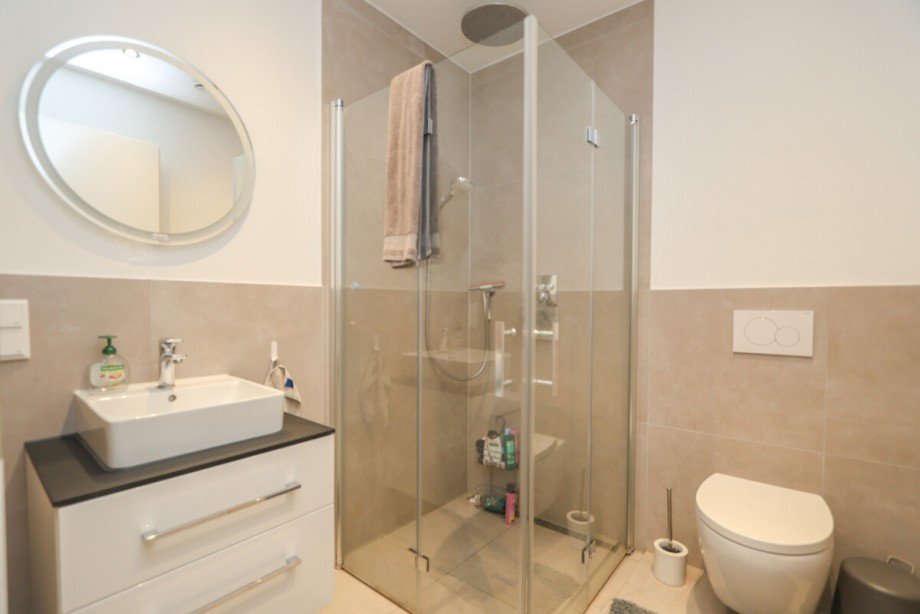 Das G�ste-Duschbad Maisonettewohnung Korschenbroich