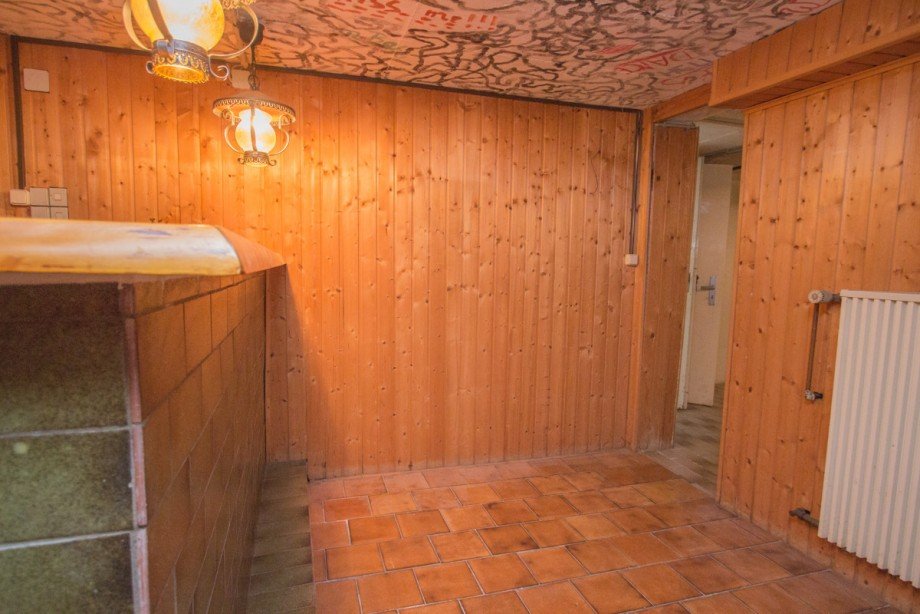 Bar im Keller Doppelhaush�lfte Korschenbroich