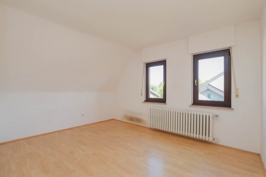 Das Kinderzimmer im DG Einfamilienhaus Korschenbroich / Neersbroich