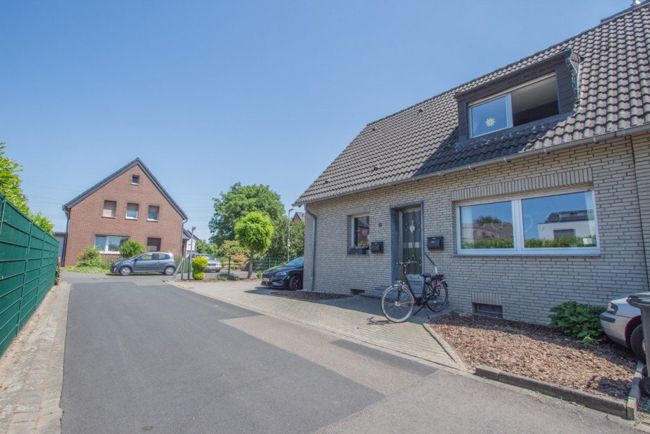 Au�enansicht Doppelhaush�lfte Neuss / Holzheim