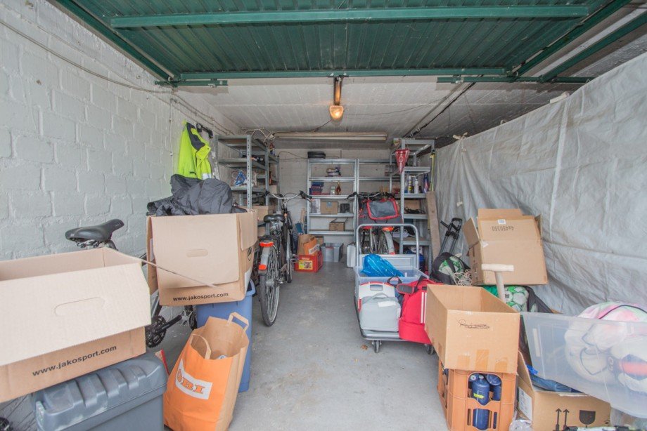 Garage Etagenwohnung Neuss / Allerheiligen