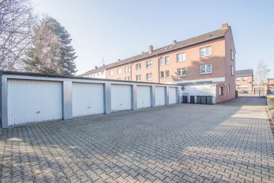Garagenhof Mehrfamilienhaus Korschenbroich