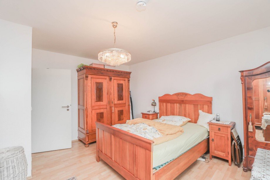 Das Schlafzimmer im 1. OG Mehrfamilienhaus M�nchengladbach